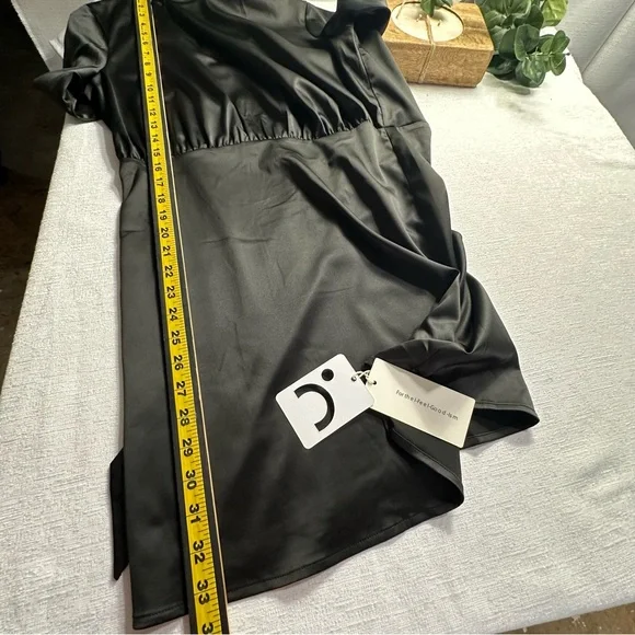 NWT Commense Satin Mock Neck Tie Back Black Short Dress Size Medium - Picture 7 of 13